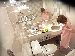 0002201_19歳の日本人女性が盗撮される企画ナンパでアクメビヤクのエロパコ