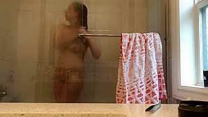 18 year old Volleyball player glass shower