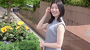 マジ軟派、初撮。 2086 【おっとり美人のエロギャップ】【丁寧に奥まで咥え込む正座フェラ】大人の色気溢れる品のある女性を恵比寿でナンパ！！スケベな妄想ばっかりしてる変態デザイナーはおティンティンに飢えている？！