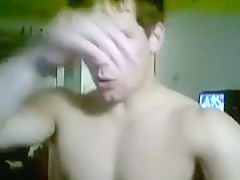 20yo Loves Pussy