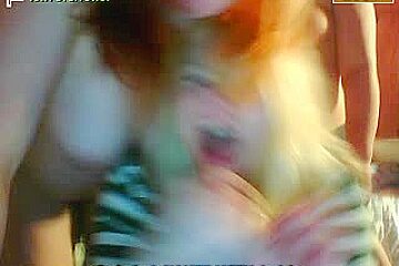 4 teen 18+ girls showing tits in webcam