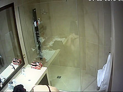 Airbnb Shower 09
