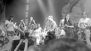 Akvarium Rock Grup Nude Girls in Show