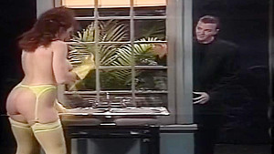 Alluring black huzzy brings dude to ejaculation