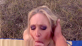 Amamteur Granny Fucked Hard Outside