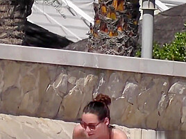 Amateur Bikini Girls HD Video