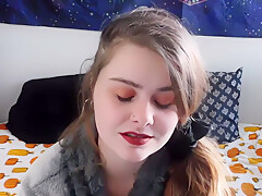 Amateur Brunette Double Toying On Webcam