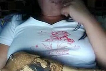 Amateur bbw wife goes clam fishing on webcam