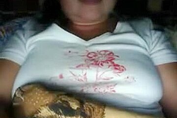 Amateur bbw wife goes clam fishing on webcam