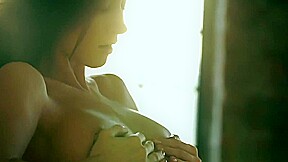 Babe Rubs Pretty Pussy