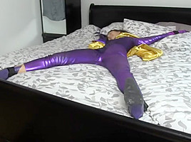 Batgirl Bound