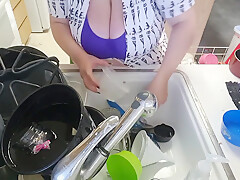 Bbw Cleaning The Kitchen