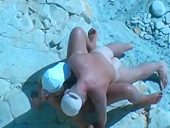 Beach – Fucking Doggy Style Couple