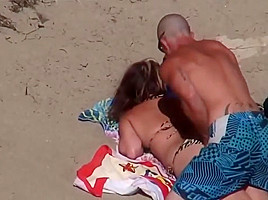 Beach bikini fuck