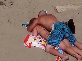 Beach bikini fuck