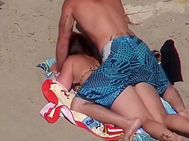Beach bikini fuck