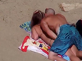 Beach bikini fuck
