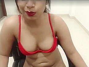 Beautiful desi maal giving a teasing full nude strip show on webcam for her
