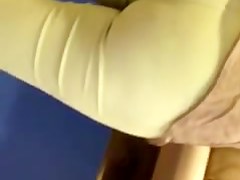 Bel culetto alla posta