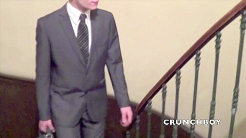 Bisex dude fucked by straight worker in suit and class - CrunchBoy