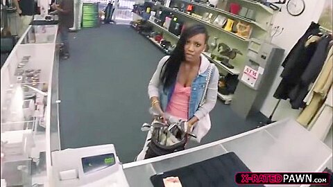 Black Beauty Chick Gets Banged By Shawn