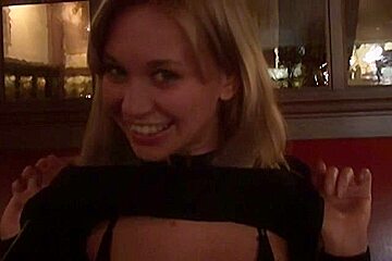 Blonde goes for risky outdoor blowjob
