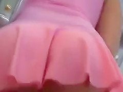 Braless shopper in amazing footage for