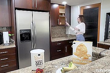 Brianna Rose - Juicy Muff For A Jailbird