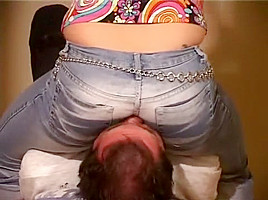 Brujita Facesitting 1