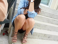 Candid teen 18+ upskirt pantie feet