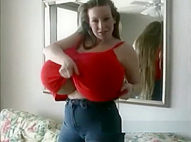 Chelsea Charms BosomQuest 11-Big Red One