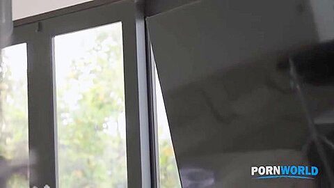 Cock Hungry Cougar Syren De Mer Entices Stud Into In
