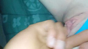 Couple baise en mode sauvage