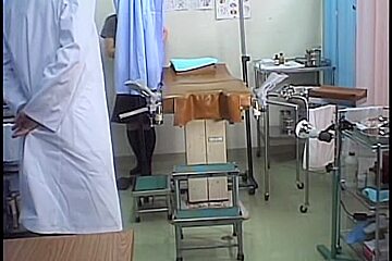 Curvy toy in a hairy vagina during kinky Gyno exam