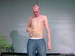 Cute Kurt wanking his stiff gay jizzster