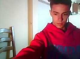 Cute Spanish Land Wank & Cum On Cam