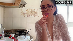 DOEGIRLS - Julia De Lucia - Romanian Babe Goes Wild With Her Favorite Sex Toys