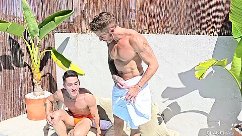 Dave Wikkinson Turns Hot Summer Hotter With Johnny Hakson