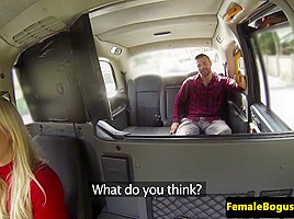 Deepthroating female cabbie caught fucking