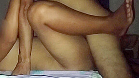 Desi Aunty Cheating Her Husband ! Sex Karte Waqt Husband Ne Call Kiya Apni Patni Ko
