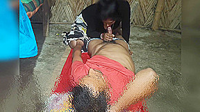 Desi Juicy Bhabhi Ki Zameen Par Palang Nahi Zameen Hilai