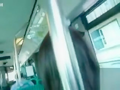 Dude furiously masturbates his weenie on the bus