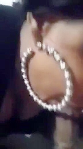 Ebony throat queen
