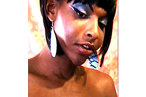 Ebony tranny is so skilful!