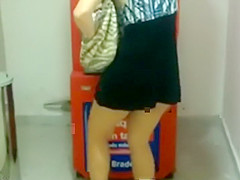 Following a plump ass around the store