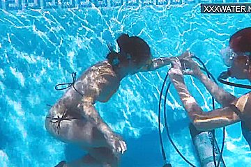 Girls Underwater Having Hardcore Sex With Polina Rucheyok