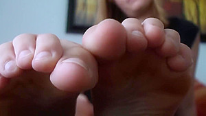 Goddess feet