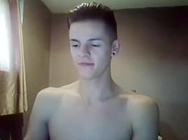 Gorgeous Hung Toned Brit Twink Flexes and Shoots