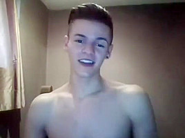 Gorgeous Hung Toned Brit Twink Flexes and Shoots