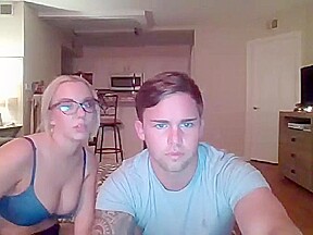 Gorgeous girl gets pounded - SNAP KELYALIE TO CHAT/MEET